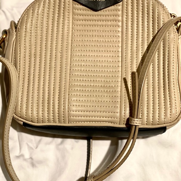 Marc by Marc Jacobs Two-Tone Crossbody Bag - Picture 4 of 4